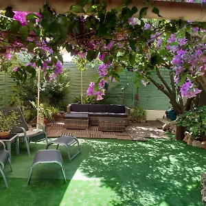 https://bel-appartement-avec-jardin-privatif.fr-provencehotel.com
