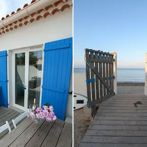 https://appartement-6-personnes-vue-mer-30-m-de-la-plage.fr-provencehotel.com